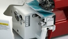 Toyota SLR4D overlock varrógép Háztartás / Otthon / Kültér - Varrógép - 319241