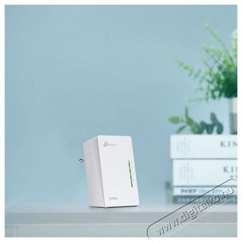 TP-LINK TL-WPA4220 Powerline adapter Iroda &eacute;s sz&aacute;m&iacute;t&aacute;stechnika - H&aacute;l&oacute;zat - H&aacute;l&oacute;zati kieg&eacute;sz&iacute;tő - 532765