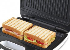 Trisa 732770 szendvics és grill sütő Konyhai termékek - Konyhai kisgép (sütés / főzés / hűtés / ételkészítés) - Melegszendvics / gofri sütő - 341889