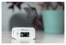 TRUELIFE Oximeter X3 pulzoxim&eacute;ter Sz&eacute;ps&eacute;g&aacute;pol&aacute;s / Eg&eacute;szs&eacute;g - V&eacute;rnyom&aacute;sm&eacute;rő - Kieg&eacute;sz&iacute;tő - 484069