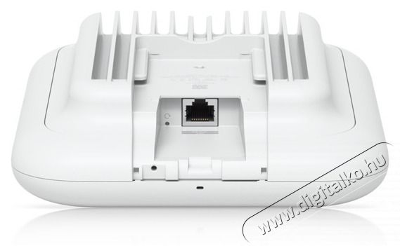 UBIQUITI UniFi U7-Outdoor 802.11be Wi-Fi 7 Dual-band k&uuml;lt&eacute;ri Access Point Iroda &eacute;s sz&aacute;m&iacute;t&aacute;stechnika - H&aacute;l&oacute;zat - Lefedetts&eacute;gn&ouml;velő / jeltov&aacute;bb&iacute;t&oacute; - 514736