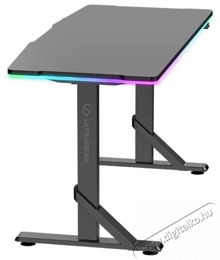 ULTRADESK Iron fekete Iroda &eacute;s sz&aacute;m&iacute;t&aacute;stechnika - Egy&eacute;b sz&aacute;m&iacute;t&aacute;stechnikai term&eacute;k - 530767