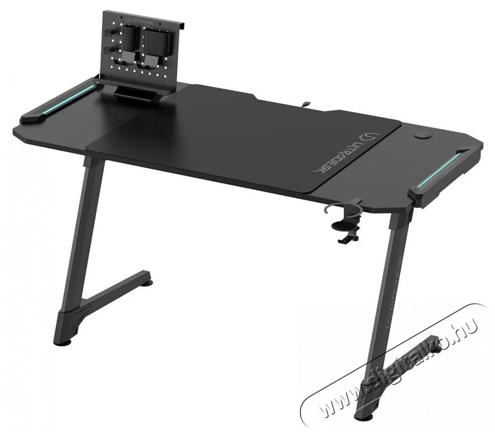 ULTRADESK Space XXL V2 fekete Iroda &eacute;s sz&aacute;m&iacute;t&aacute;stechnika - Egy&eacute;b sz&aacute;m&iacute;t&aacute;stechnikai term&eacute;k - 530766