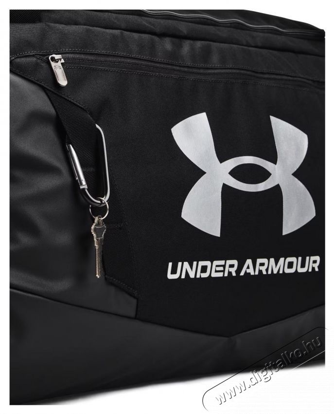 Under Armour Undeniable, sportt&aacute;ska 5 l, uniszex, fekete Fot&oacute;-Vide&oacute; kieg&eacute;sz&iacute;tők - Fot&oacute;-vide&oacute; t&aacute;ska / tok - K&eacute;zi &eacute;s v&aacute;llt&aacute;ska - 533982
