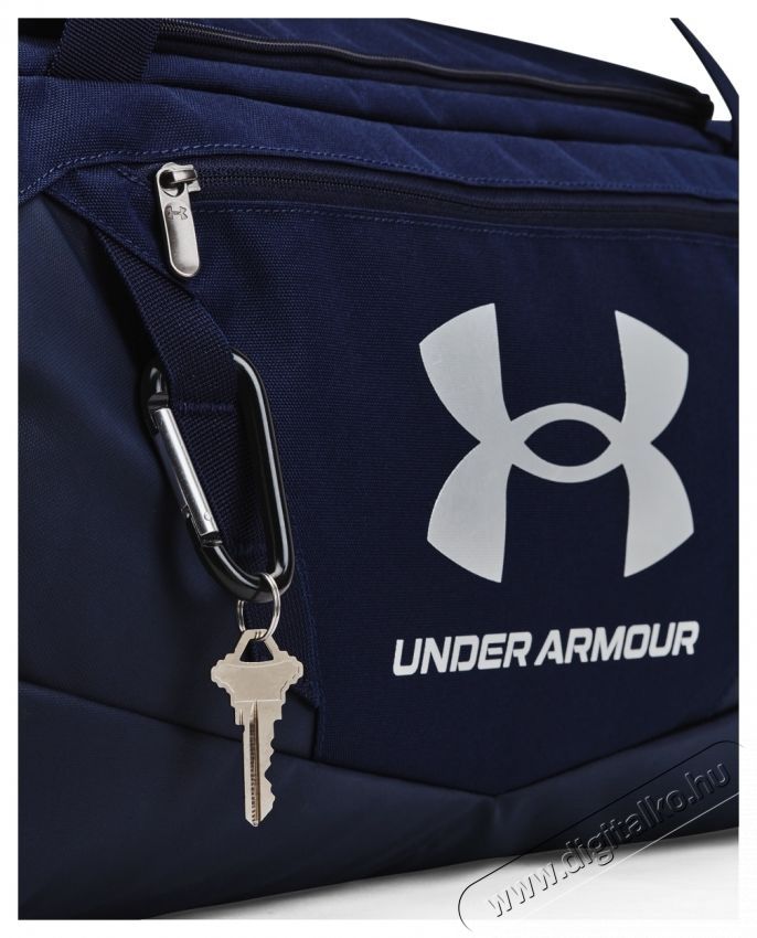 Under Armour Undeniable 5.0 SM t&aacute;ska, uniszex, s&ouml;t&eacute;tk&eacute;k, 47,5/55x25x24 cm H&aacute;ztart&aacute;s / Otthon / K&uuml;lt&eacute;r - J&aacute;t&eacute;k / Sport - Kieg&eacute;sz&iacute;tő - 533978