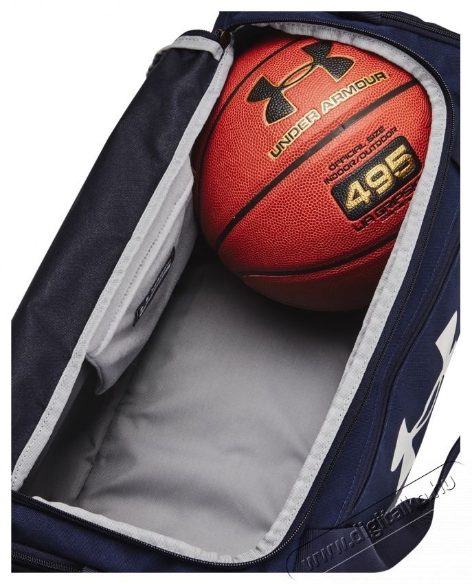 Under Armour Undeniable 5.0 SM t&aacute;ska, uniszex, s&ouml;t&eacute;tk&eacute;k, 47,5/55x25x24 cm H&aacute;ztart&aacute;s / Otthon / K&uuml;lt&eacute;r - J&aacute;t&eacute;k / Sport - Kieg&eacute;sz&iacute;tő - 533978