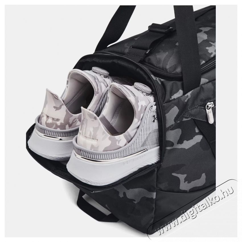 Under Armour Undeniable 5.0 S sportt&aacute;ska, fekete/terepsz&iacute;nű H&aacute;ztart&aacute;s / Otthon / K&uuml;lt&eacute;r - J&aacute;t&eacute;k / Sport - Kieg&eacute;sz&iacute;tő - 537534