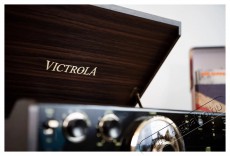 Victrola VTA-270B barna Audio-Video / Hifi / Multim&eacute;dia - Bakelit lemezj&aacute;tsz&oacute; - Bakelit lemezj&aacute;tsz&oacute; - 526603