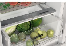 Whirlpool WHC18 T341 Hűtő beépíthető alulfagyasztós Konyhai termékek - Hűtő, fagyasztó (beépíthető) - Alulfagyasztós kombinált hűtő - 374284
