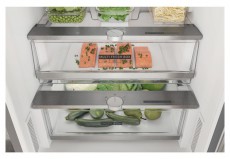 Whirlpool W7X 94A OX inox alulfagyasztós hűtőszekrény Konyhai termékek - Hűtő, fagyasztó (szabadonálló) - Alulfagyasztós kombinált hűtő - 398738