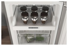Whirlpool W7X 82O OX inox alulfagyasztós hűtőszekrény Konyhai termékek - Hűtő, fagyasztó (szabadonálló) - Alulfagyasztós kombinált hűtő - 452603