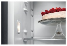 Whirlpool ARG 18081 beépíthető hűtőszekrény Konyhai termékek - Hűtő, fagyasztó (beépíthető) - Fagyasztó nélküli hűtő - 323058