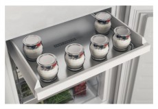 Whirlpool WHC20D013D1 HŰTŐ ALULFAGYASZTÓS BEÉPÍTHETŐ Konyhai termékek - Hűtő, fagyasztó (beépíthető) - Alulfagyasztós kombinált hűtő - 505368
