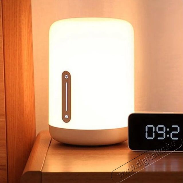Xiaomi Mi Bedside Lamp 2 okos éjjeli LED lámpa Háztartás / Otthon / Kültér - Világítás / elektromosság - Asztali lámpa - 360790