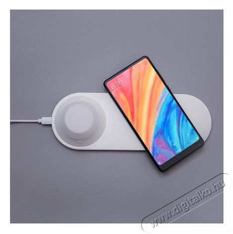 Xiaomi Yeelight Wireless Charging Night Light indukciós éjszakai fény Háztartás / Otthon / Kültér - Világítás / elektromosság - Éjszakai irányfény - 379372