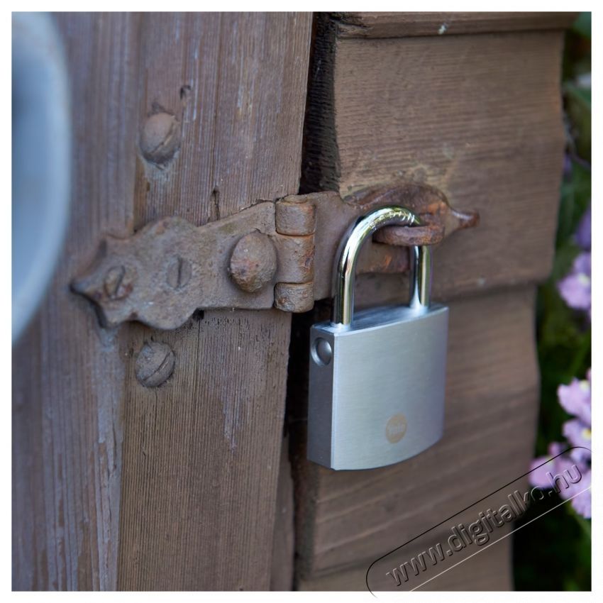 Yale S&aacute;rgar&eacute;z lakat kr&oacute;mozott kivitelben Y120B / 60/135/1, 60 mm H&aacute;ztart&aacute;s / Otthon / K&uuml;lt&eacute;r - Biztons&aacute;gtechnika - Kieg&eacute;sz&iacute;tő - 535876