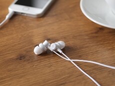 Yenkee YHP 205 CE mikrofonos fülhallgató - réz Audio-Video / Hifi / Multimédia - Fül és Fejhallgatók - Fülhallgató mikrofonnal / headset - 349405