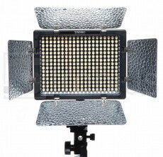 Yongnuo YN-300 III (5500K) LED lámpa Fotó-Videó kiegészítők - Lámpa - LED lámpa - 291111