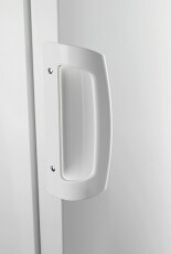 Zanussi ZRAN23FW egyajtós hűtőszekrény Konyhai termékek - Hűtő, fagyasztó (szabadonálló) - Egyajtós hűtő - 370445